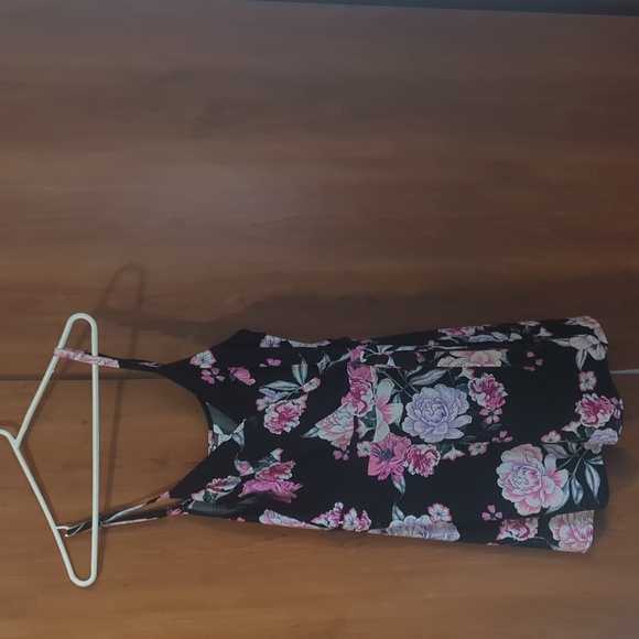 Romper - Picture 1 of 6